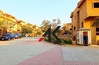 منزل مزدوج - 5 - 4 للبيع في مون فالي 2 - امتداد المستثمرين الشمالية - مدينة القاهرة الجديدة - القاهرة