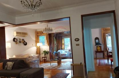 Apartment - 2 Bedrooms - 2 Bathrooms for rent in Shafik Mansour St. - Zamalek - Cairo