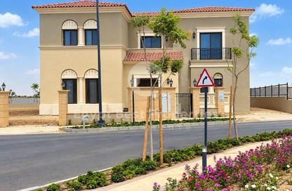 Townhouse - 3 - 4 for sale in City Gate - 5th Settlement Compounds - The 5th Settlement - New Cairo City - Cairo Townhouse - 3 - 4 for sale in City Gate - 5th Settlement Compounds - The 5th Settlement - New Cairo City - Cairo