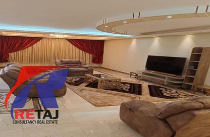 Apartment - 3 Bedrooms - 3 Bathrooms for rent in Ahmed Fakhry St. - 6th Zone - Nasr City - Cairo