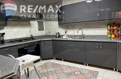 شقة - 3 غرف نوم - 3 حمامات للبيع في شارع شهاب - المهندسين - الجيزة