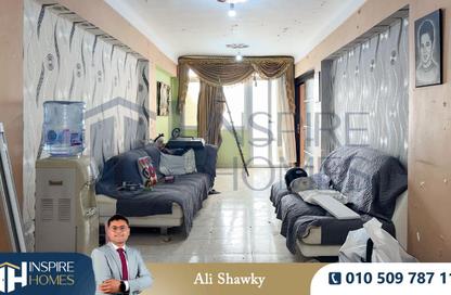 Apartment - 3 Bedrooms - 1 Bathroom for sale in Cleopatra - Hay Sharq - Alexandria
