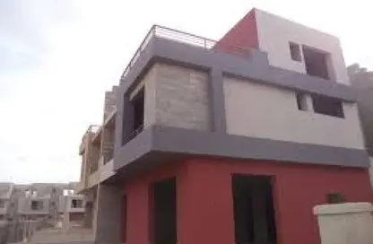 Villa - 4 Bedrooms - 3 Bathrooms for sale in Al Reem Residence - 26th of July Corridor - 6 October City - Giza