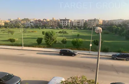 Apartment - 2 Bedrooms - 2 Bathrooms for rent in Area B - Ganoob El Acadimia - New Cairo City - Cairo