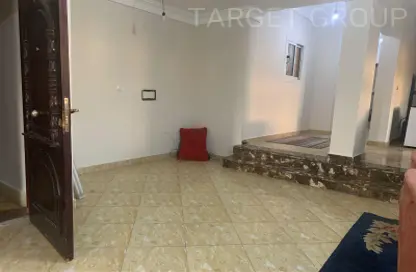 Apartment - 2 Bedrooms - 2 Bathrooms for rent in Area B - Ganoob El Acadimia - New Cairo City - Cairo