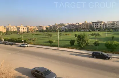 شقة - 2 غرف نوم - 2 حمامات للايجار في المنطقة ب - حى جنوب الاكايمية - مدينة القاهرة الجديدة - القاهرة