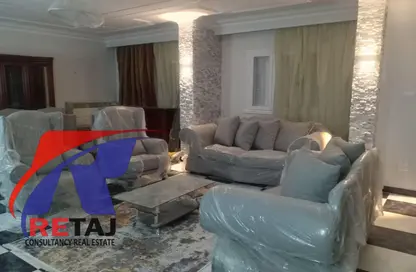 Apartment - 2 Bedrooms - 1 Bathroom for rent in Ibn Ketebaa St. - Al Hadiqah Al Dawliyah - 7th District - Nasr City - Cairo