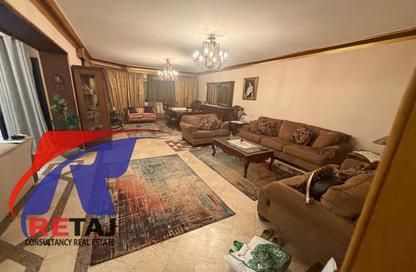 Apartment - 3 Bedrooms - 3 Bathrooms for sale in Dr Mohammed Al Nabawi Al Mohandes St. - Al Hadiqah Al Dawliyah - 7th District - Nasr City - Cairo