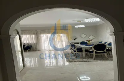 Roof - 3 Bedrooms - 2 Bathrooms for sale in Area G - Ganoob El Acadimia - New Cairo City - Cairo