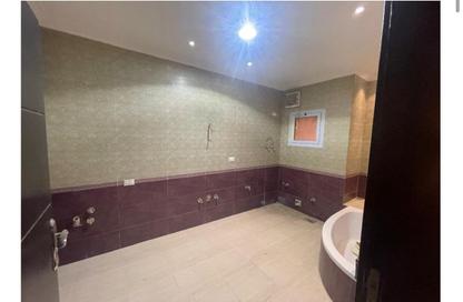 Apartment - 3 Bedrooms - 3 Bathrooms for sale in Doctor Ahmed Okasha St. - El Banafseg 6 - El Banafseg - New Cairo City - Cairo