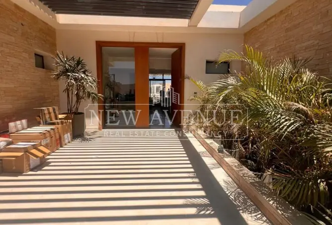 102621611 - Property Image 2