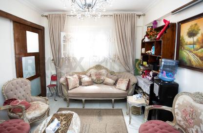 Apartment - 3 Bedrooms - 1 Bathroom for sale in Glim - Hay Sharq - Alexandria