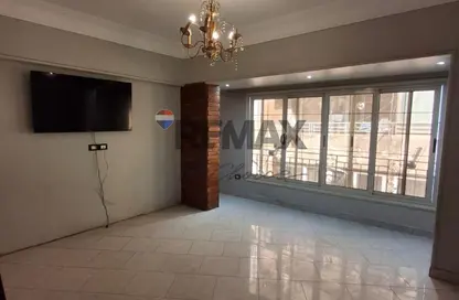 Apartment - 3 Bedrooms - 2 Bathrooms for sale in Al Hegaz St. - El Mahkama Square - Heliopolis - Masr El Gedida - Cairo