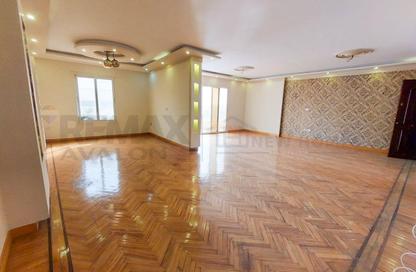 Apartment - 3 Bedrooms - 3 Bathrooms for sale in Kafr Abdo - Roushdy - Hay Sharq - Alexandria