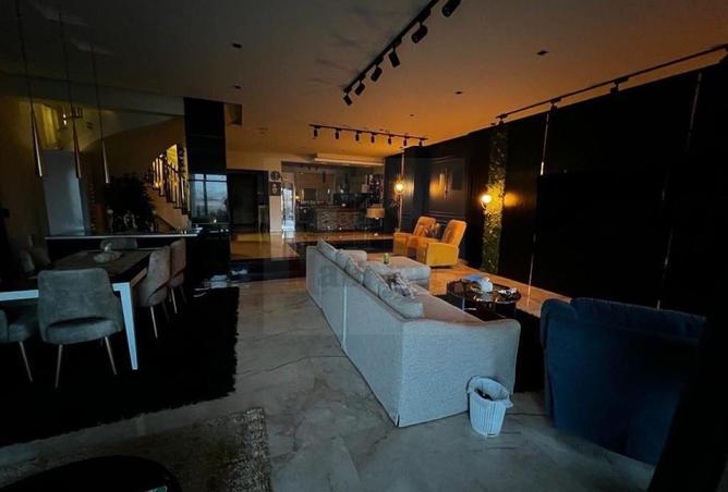 65656865 - Property Image 2