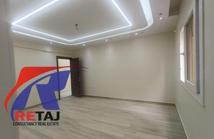 Apartment - 3 Bedrooms - 4 Bathrooms for sale in Dr Hassan Al Sherif St. - 8th Zone - Nasr City - Cairo