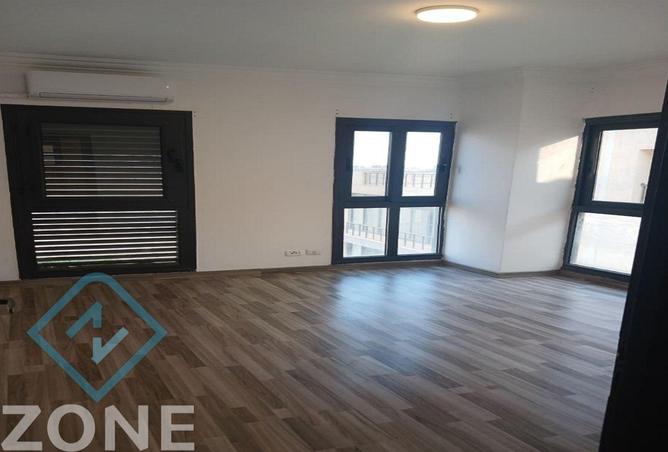 8595728 - Property Image 3