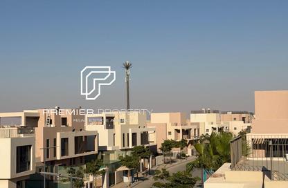 تاون هاوس - 3 - 4 للبيع في سوديك ايست - الحي السادس - هليوبوليس الجديدة - القاهرة