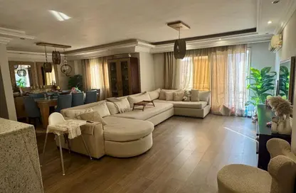 شقة - 3 غرف نوم - 2 حمامات للبيع في حى القرنفل - التجمع الخامس - مدينة القاهرة الجديدة - القاهرة