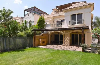 فيلا - 5 غرف نوم - 4 حمامات للايجار في الربوة - كمبوندات الشيخ زايد - الشيخ زايد - الجيزة