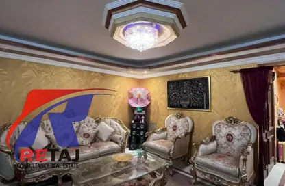 Apartment - 3 Bedrooms - 2 Bathrooms for sale in Zahraa Madinet Nasr School St. - 10th District - Nasr City - Cairo