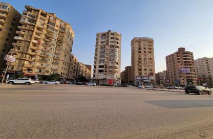 Apartment - 2 Bedrooms - 2 Bathrooms for sale in Eighth Sector - Zahraa El Maadi - Hay El Maadi - Cairo