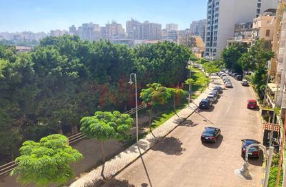 شقة - 2 غرف نوم - 2 حمامات للايجار في سبورتنج - حي شرق - الاسكندرية