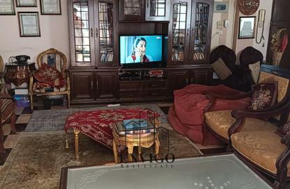 Apartment - 3 - 2 for sale in Al Sheikh Ahmed Elsawy St. - 6th Zone - Nasr City - Cairo