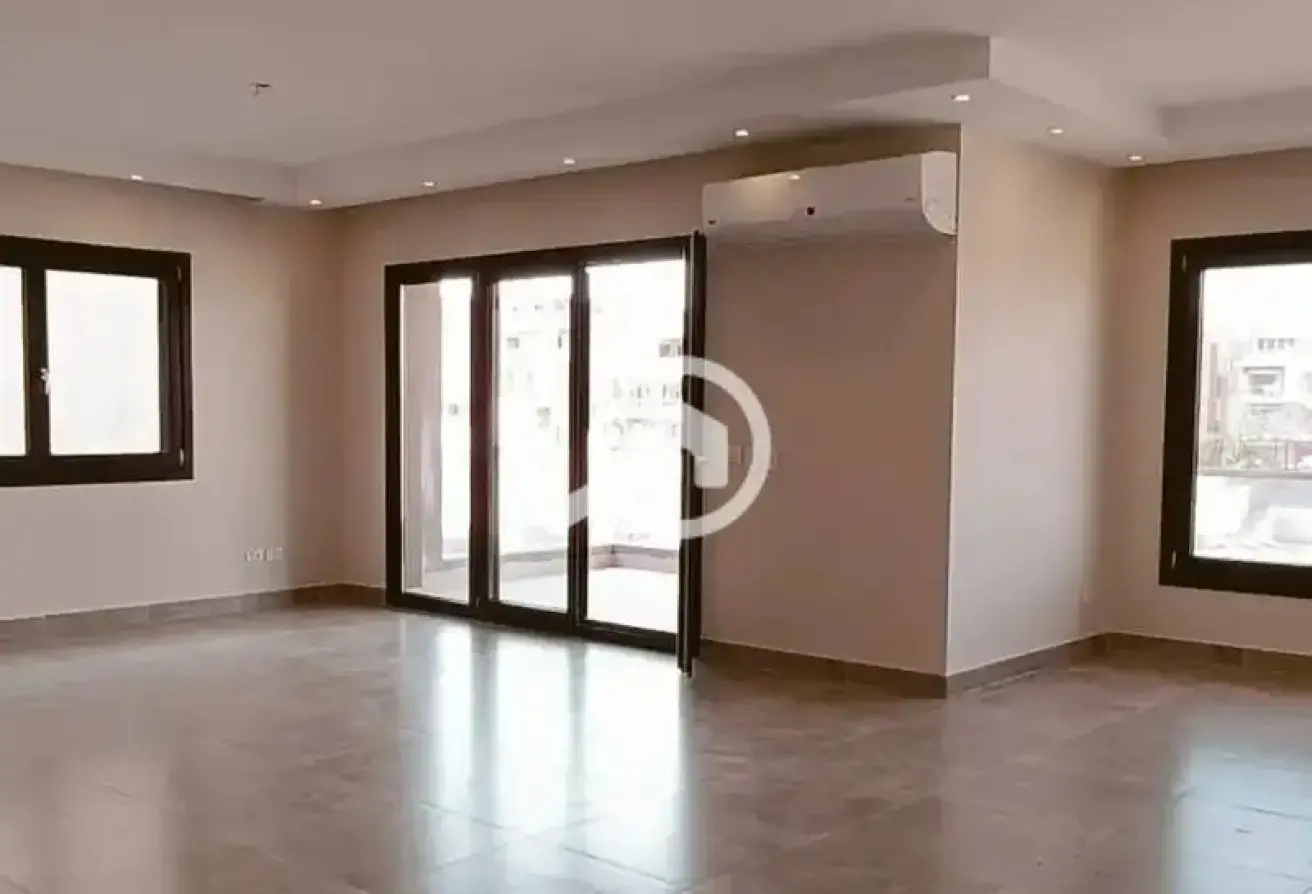98832713 - Property Main Image