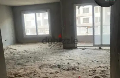 Apartment - 3 Bedrooms - 3 Bathrooms for sale in Cairo University Compound - Sheikh Zayed Compounds - Sheikh Zayed City - Giza