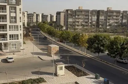 Apartment - 2 Bedrooms - 1 Bathroom for sale in Madinaty - Cairo