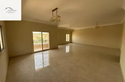 Apartment - 3 Bedrooms - 3 Bathrooms for rent in El Yasmeen - New Cairo City - Cairo