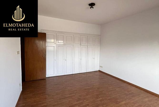 58241589 - Property Image 3