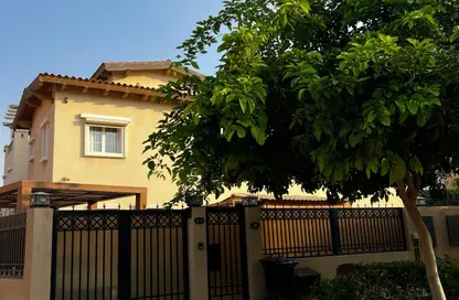 Townhouse - 2 Bedrooms - 3 Bathrooms for sale in Hyde Park - New Cairo City - Cairo