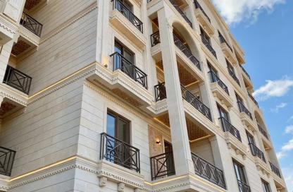 Apartment - 3 - 2 for sale in Ard Al Mokhabarat - Hadayek October - 6 October City - Giza