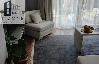 Apartment - 1 - 2 for rent in Palm Hills Village Gate - South Investors Area - New Cairo City - Cairo