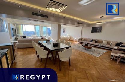 شقة - 3 غرف نوم - 3 حمامات للايجار في شارع الجزيره - الزمالك - القاهرة