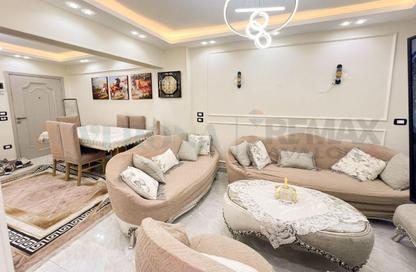 شقة - 2 غرف نوم - 2 حمامات للبيع في السرايا - سيدي بشر - حي اول المنتزة - الاسكندرية