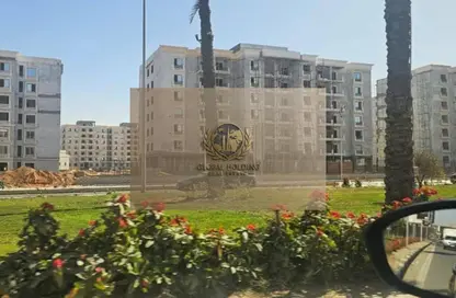 Apartment - 2 Bedrooms - 2 Bathrooms for sale in Swan Lake Residence - 5th Settlement Compounds - The 5th Settlement - New Cairo City - Cairo