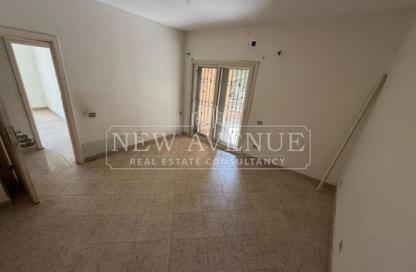 Apartment - 3 Bedrooms - 2 Bathrooms for sale in Mena Residence - South Investors Area - New Cairo City - Cairo