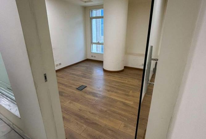 74321333 - Property Image 3
