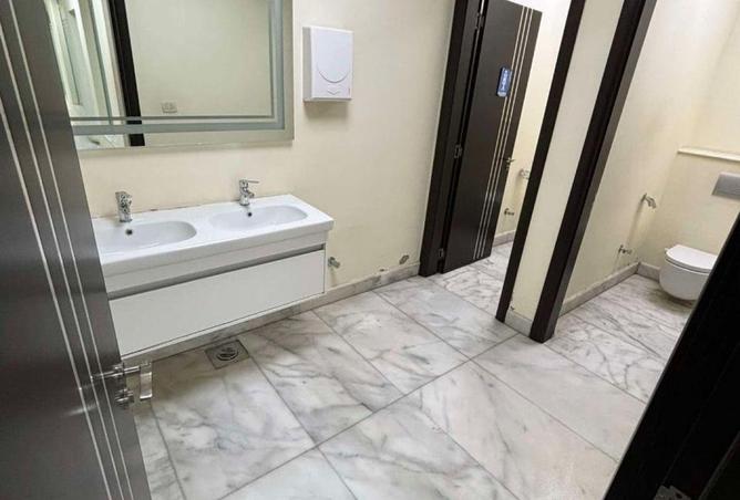 74321333 - Property Image 2