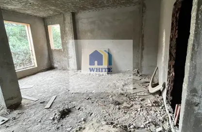 شقة - 3 غرف نوم - 3 حمامات للبيع في شارع المساحه - الدقي - الجيزة