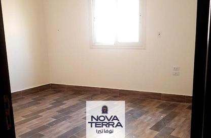 Apartment - 3 Bedrooms - 1 Bathroom for sale in 10th District - Sheikh Zayed City - Giza