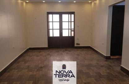 Apartment - 3 Bedrooms - 1 Bathroom for sale in 10th District - Sheikh Zayed City - Giza