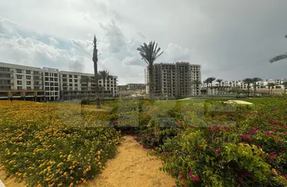 Apartment - 3 Bedrooms - 3 Bathrooms for sale in Golf Side - Uptown Cairo - Mokattam - Cairo