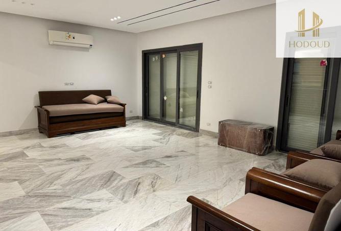 99801215 - Property Image 2