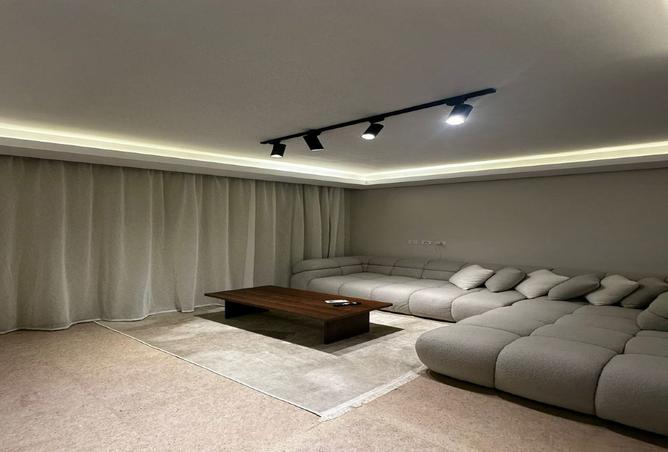 8520005 - Property Image 2