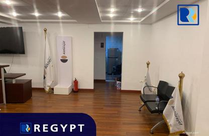 Office Space - 6 Bedrooms - 2 Bathrooms for rent in Street 213 - Degla - Hay El Maadi - Cairo