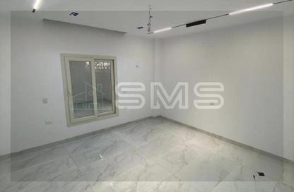 Apartment - 6 Bedrooms - 3 Bathrooms for rent in Al Yasmeen Square - El Yasmeen - New Cairo City - Cairo